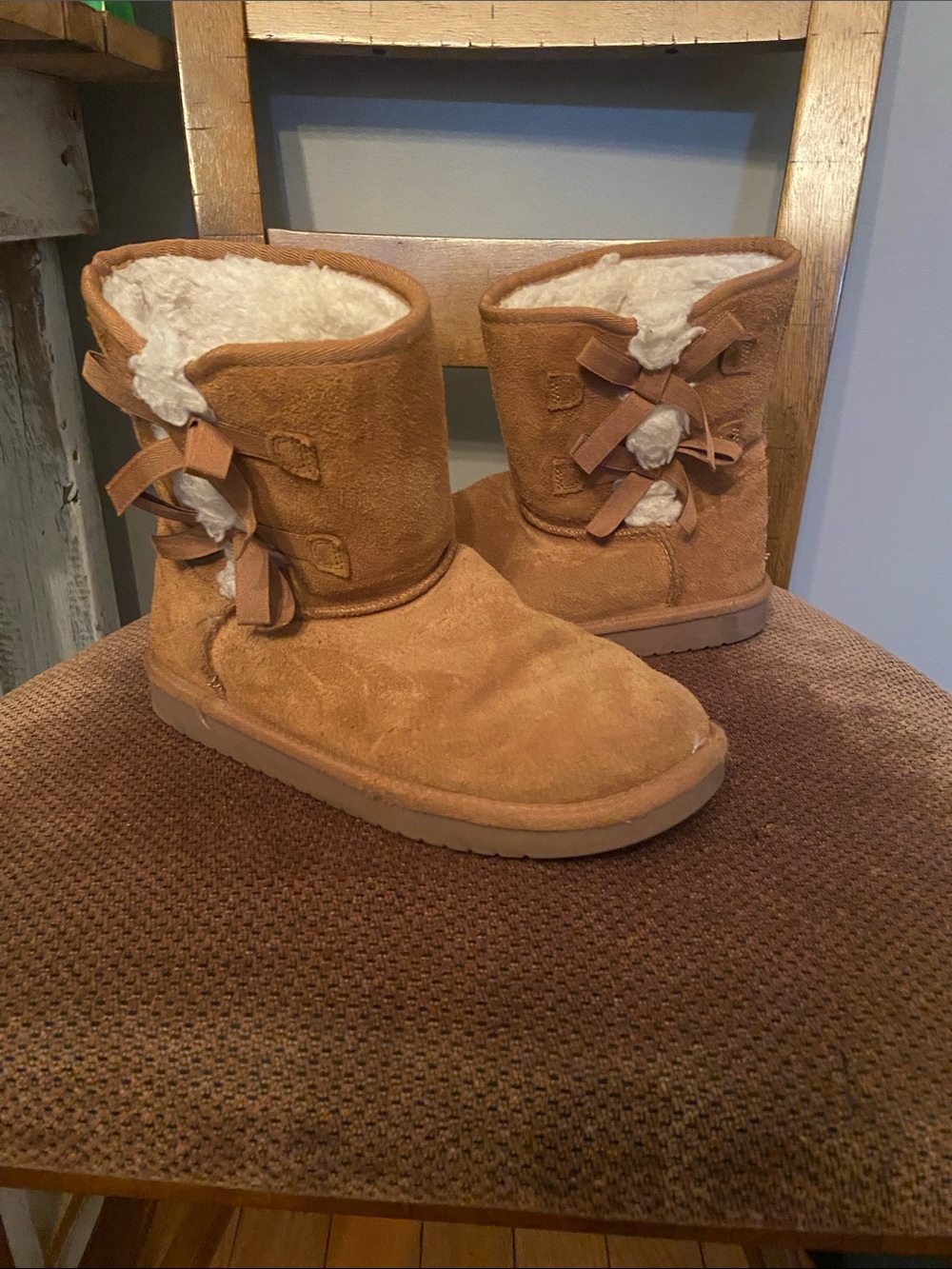 Koolaburra by UGG Chestnut Suede Booties with Shearling Trim